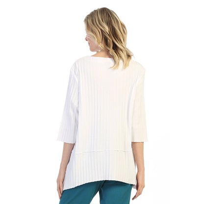 Focus Ribbed Hip-Length Pocket Top in White