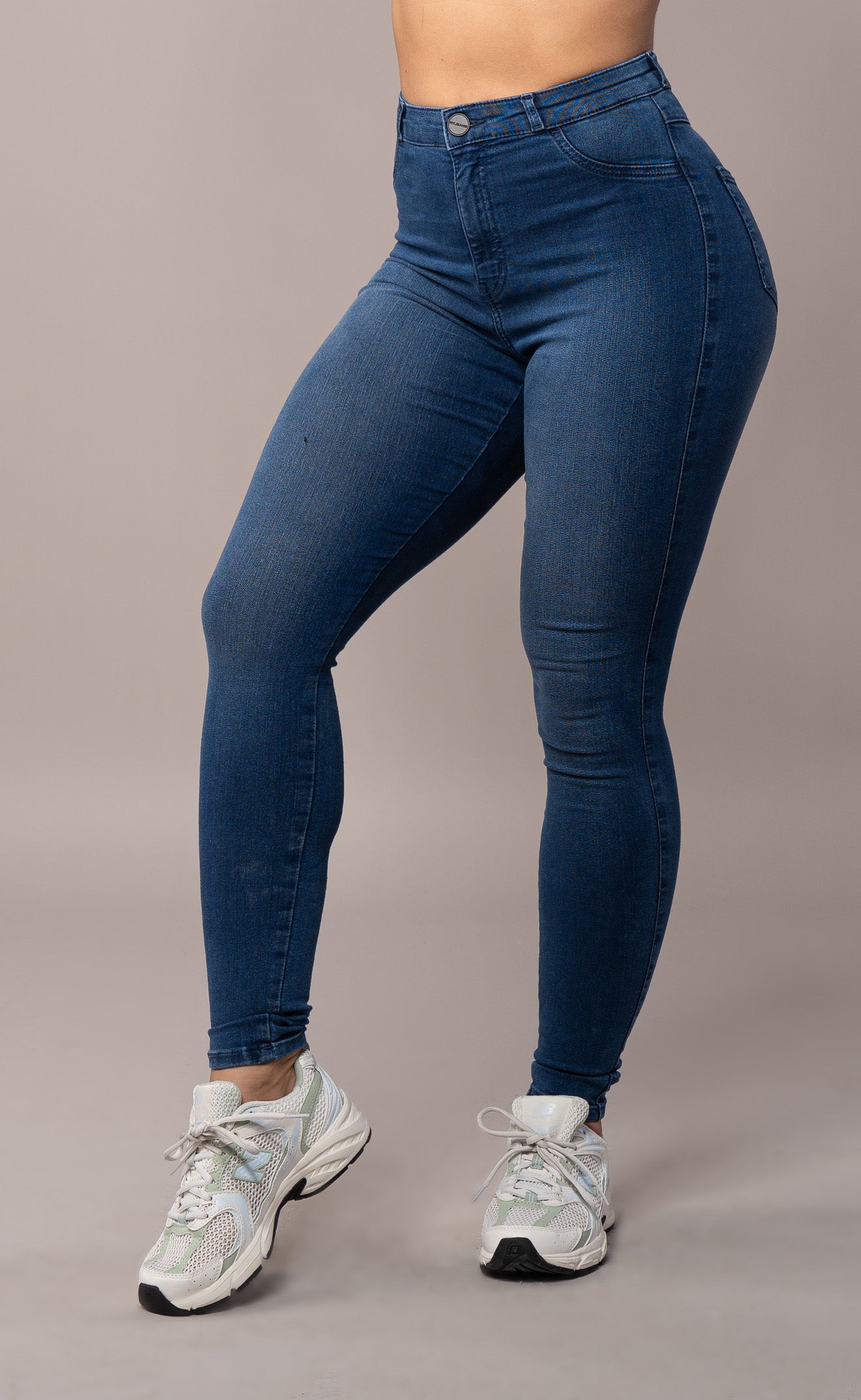 Womens Contour Fitjeans - Azure Blue